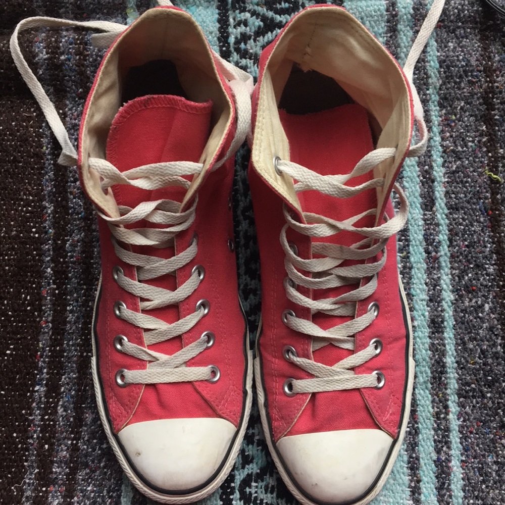 HOT PINK HI-TOP CONVERSE! Women’s 11 - Men’s 9